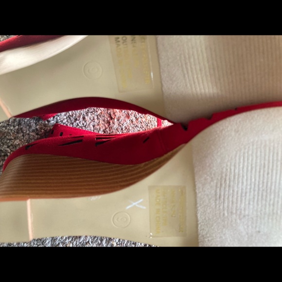 Gorgeous red JC wedge heel shoes size 9 - Picture 8 of 11